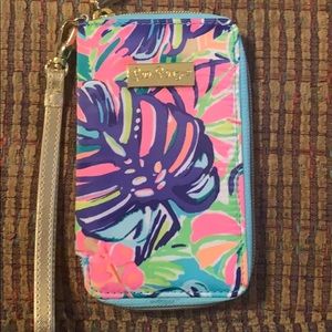 New Lilly Pulitzer wristlet